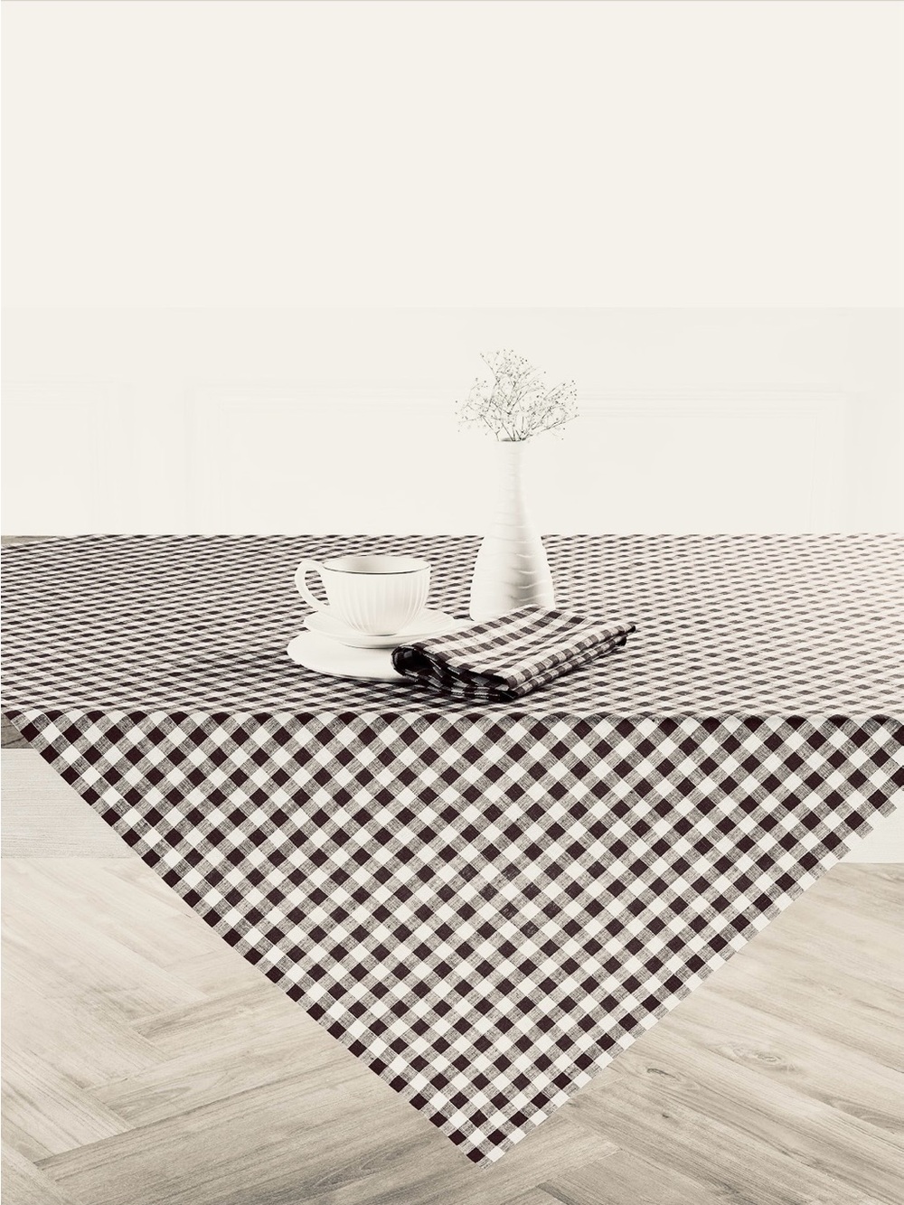 Solino Home Morgan Check 52" Square Table Throw 100% Linen Black Cream Plaid NEW